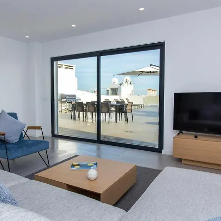 Panoramic N - Rooftop Pool & Sea View & Bbq Apartament